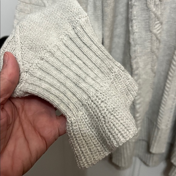 Simply Vera Vera Wang Women’s Light Heather Gray Sweater with jewels NWT - XL - Picture 6 of 10